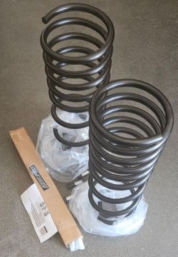 14-26 Ram 2500 Thuren rear coils