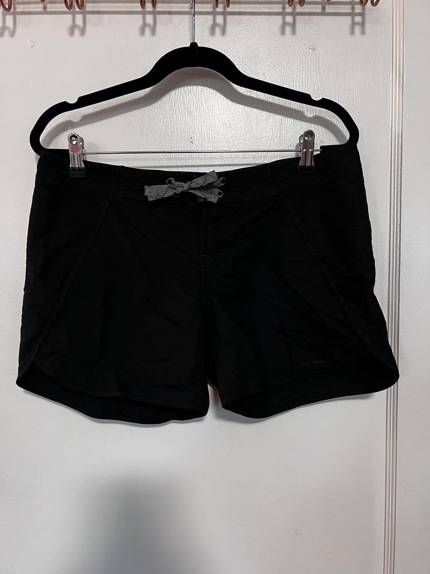 Womens size 6 Patagonia Black Shorts