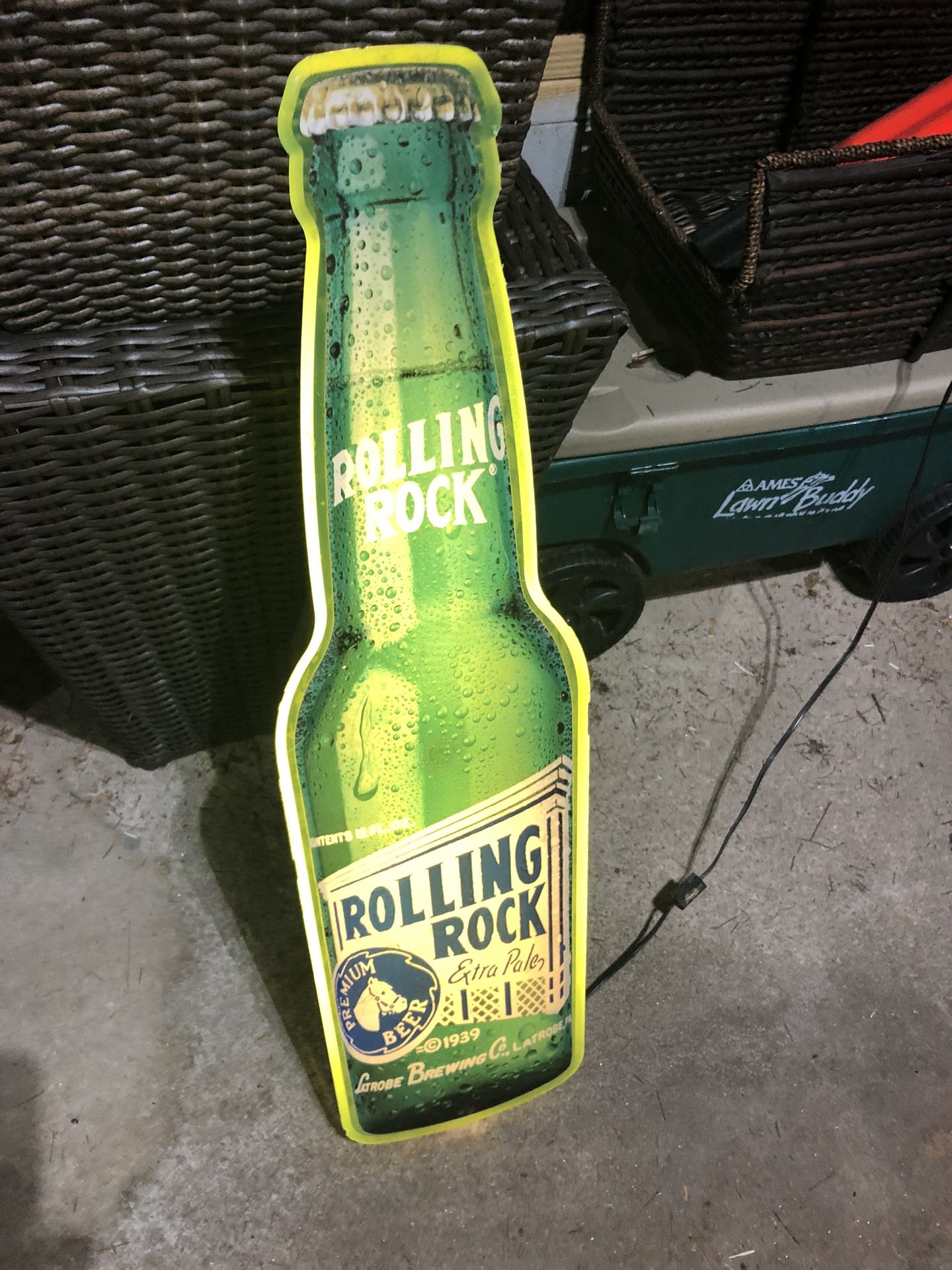 Rolling Rock Light 