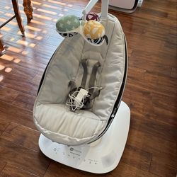 4Moms Mamaroo