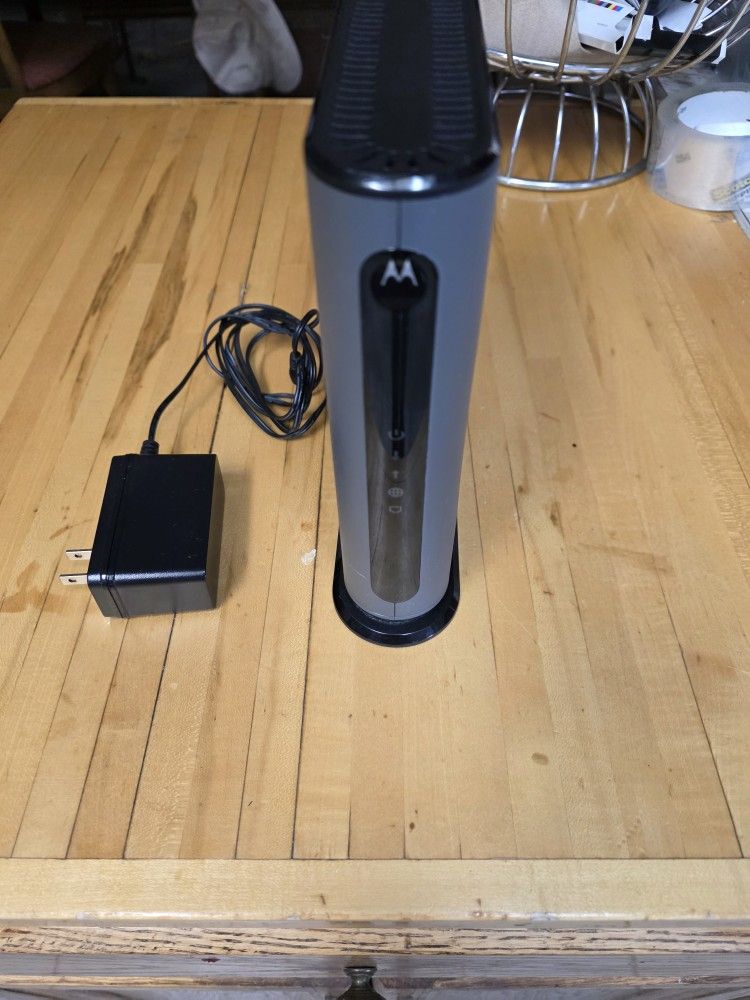 Motorola MB8600 DOCSIS 3.1 Cable Modem Supp
