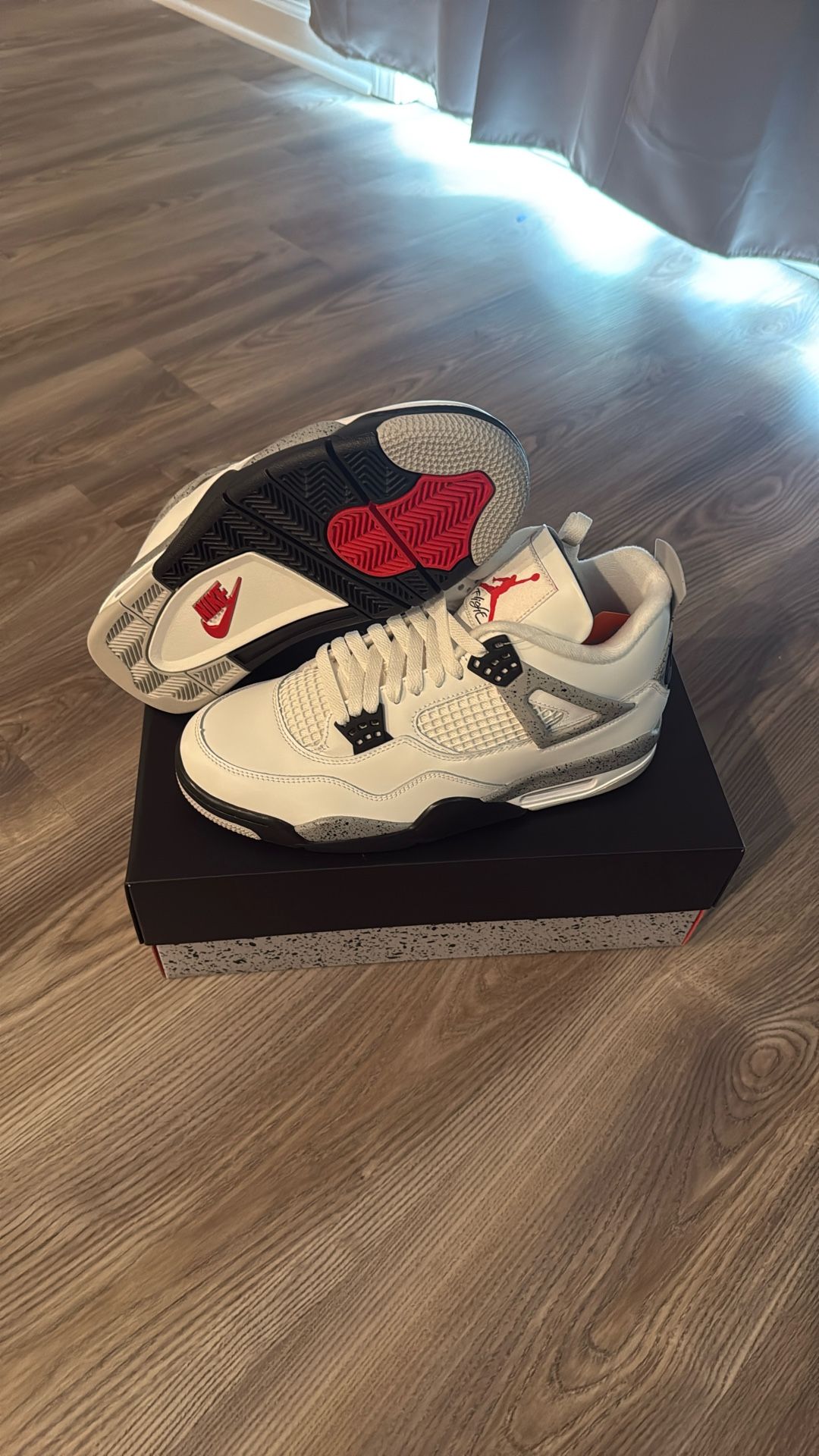 Jordan 4 White Cements Size 10