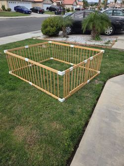 Baby playpen