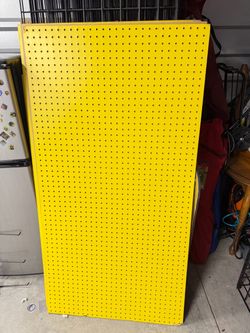 Peg board
