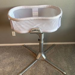 Bassinet Swivel Sleeper