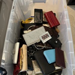 New And Used Hand Bags Purses Wallets