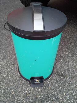 Trash can