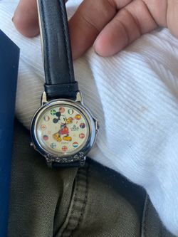Vintage Disney Musical Mickey Mouse Wristwatch Animated Hands LORUS Watch Collectible