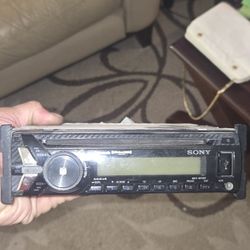 Sony Single Deck Receiver Bluetooth With Wire Harness 