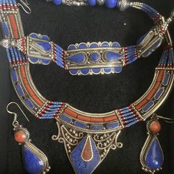 Vintage - Tibetan plastron necklace multi stones coral lapis lazuli turquoise set on chiseled ethnic - Unique piece !!! 