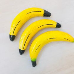 Set of 3 Hand Painted Papier Mache Bananas Yellow Fruit Kitchen Decor 7–8”