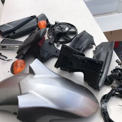 Parts Yamaha FZ1000 exhaust