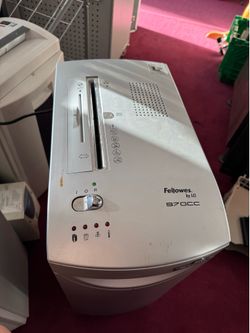 Fellowes Shredder