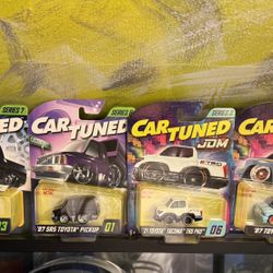 Car Tuned Toyota Trucks 1,64 Scale