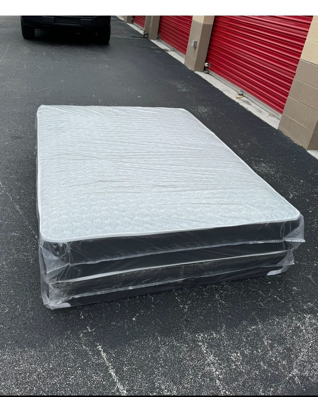 New Mattress Queen Size Regular withBox Spring // We offer 🚚
