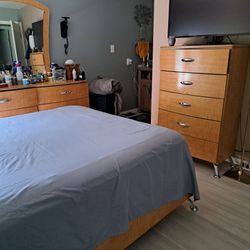 Queen Bedroom Set.