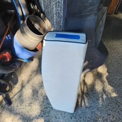 ma4229-004 Cushion 38" xx 13" x 5"