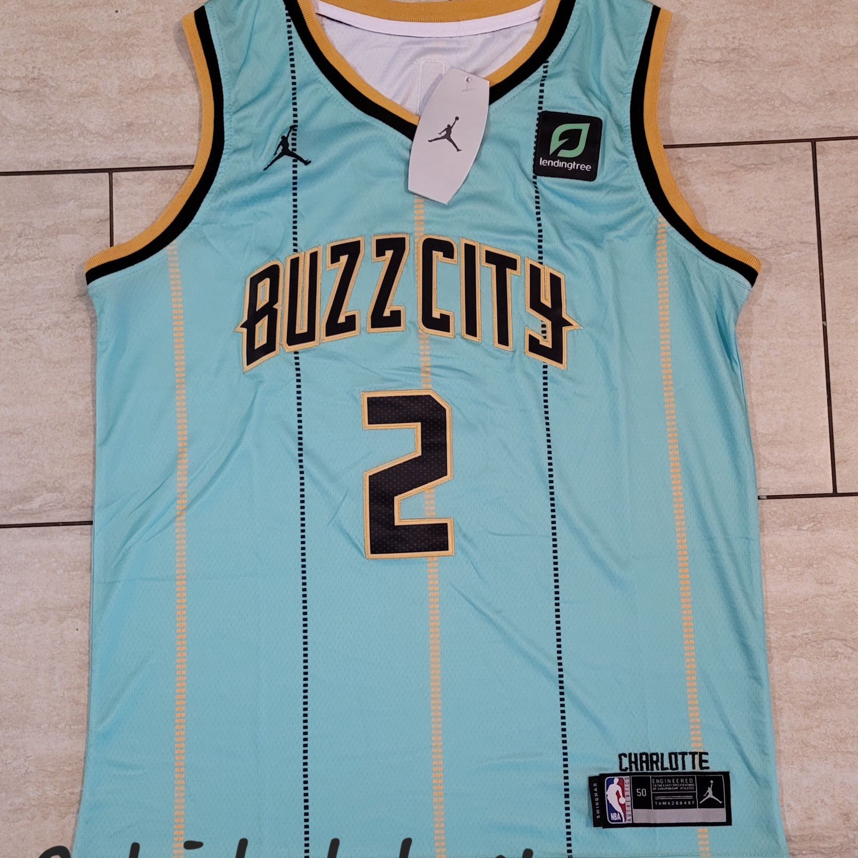 Lamelo Ball Hornets Buzz City Jersey L for Sale in Englishtown, NJ - OfferUp