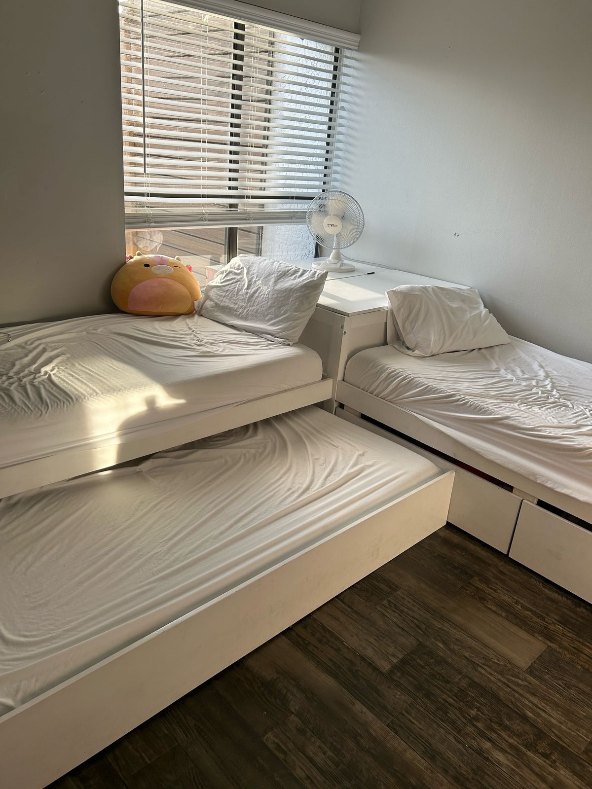 L Shaped Twin Bed