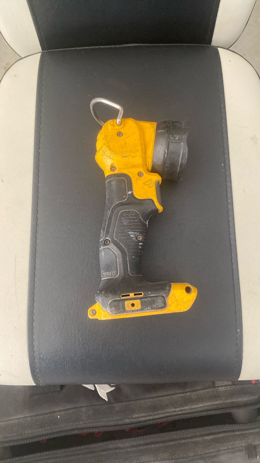 20v  Dewalt Flashlight 