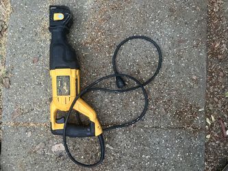 Corded Reciprocating Saw Dewalt DWE305