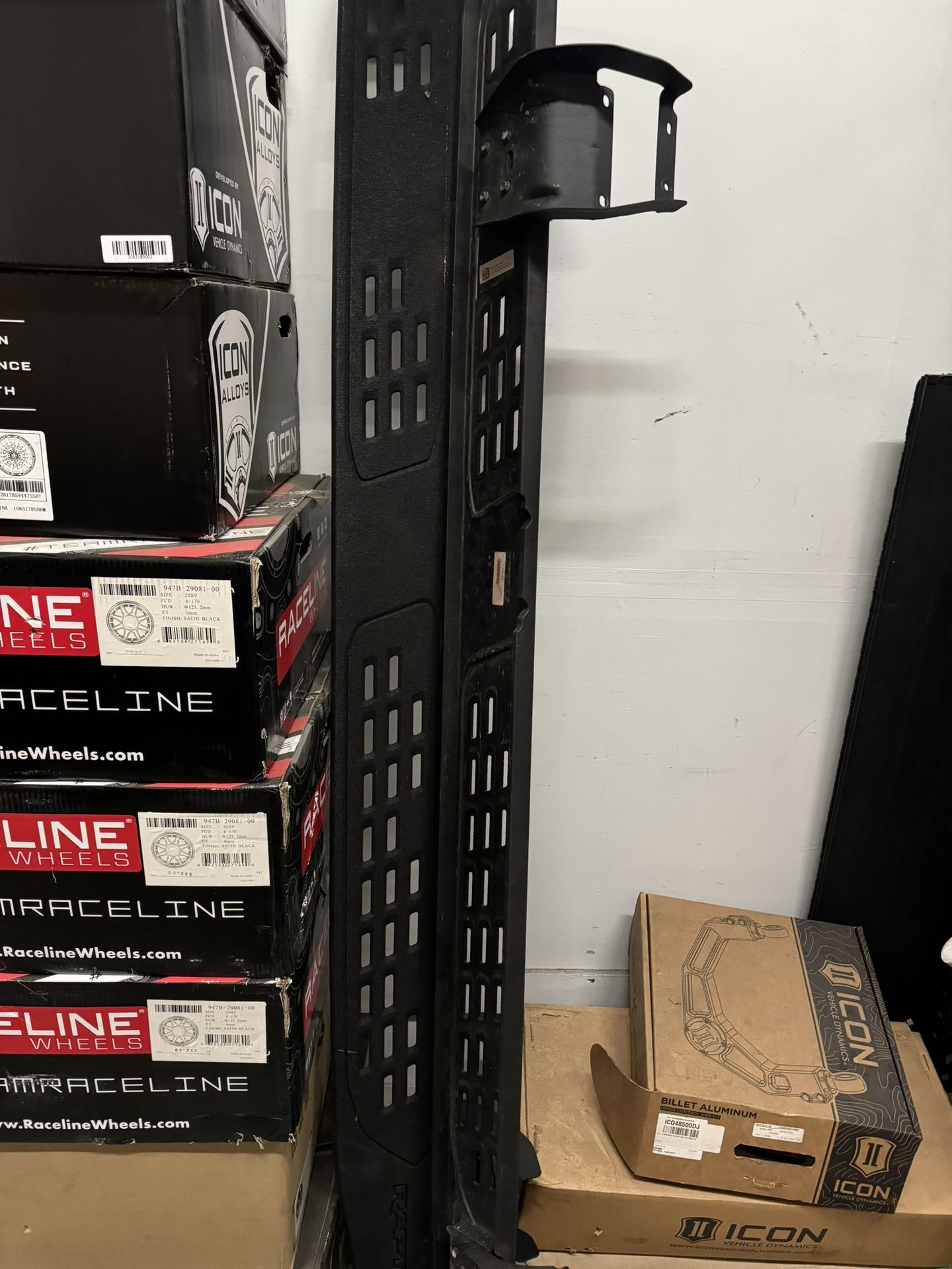 2021-2024 GMC Sierra 1500 Running Boards