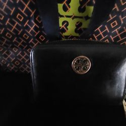 Tory Burch wallet 