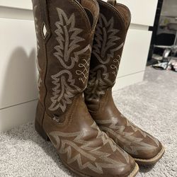 Women’s Cowboy Boots 