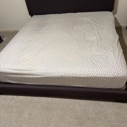 King size mattress with head board, 2 1-inch bed aboxes, mattress protector