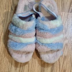 UGG FLUFF YEAH SLIDE PRIDE STRIPES SLIPPERS - WOMEN'S SIZE 10