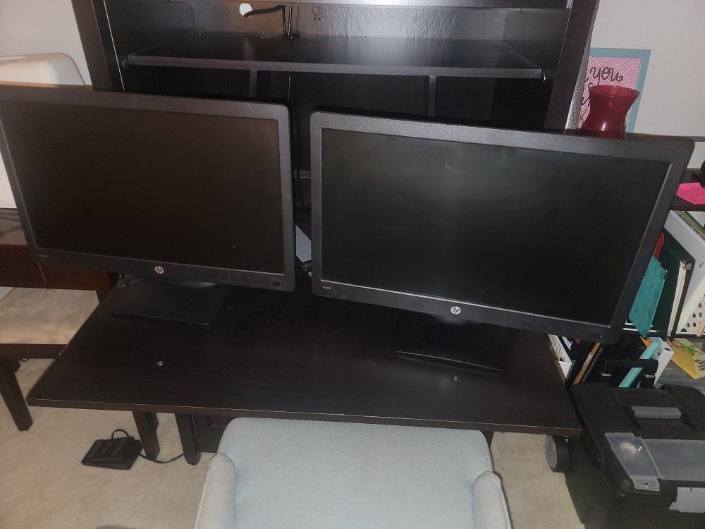 2 HP P203 Monitors With Power Cords