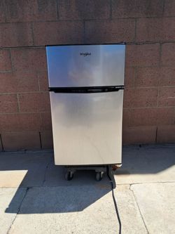 Whirlpool 3.1 Cu. Ft. Mini Fridge & Freezer