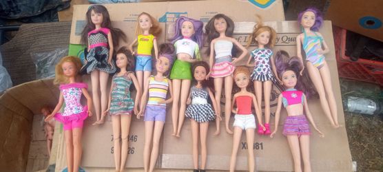 BARBIES SIS SKIPPER & STACY DOLLS