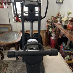 Nordic Track Elliptical Machine 