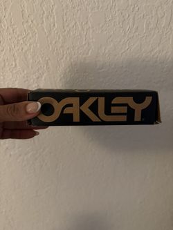 Brand New OAKLEY