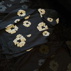 Men’s hoodies size medium $70