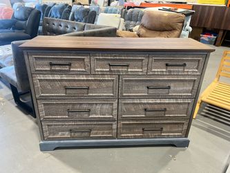 9 Drawer Dresser