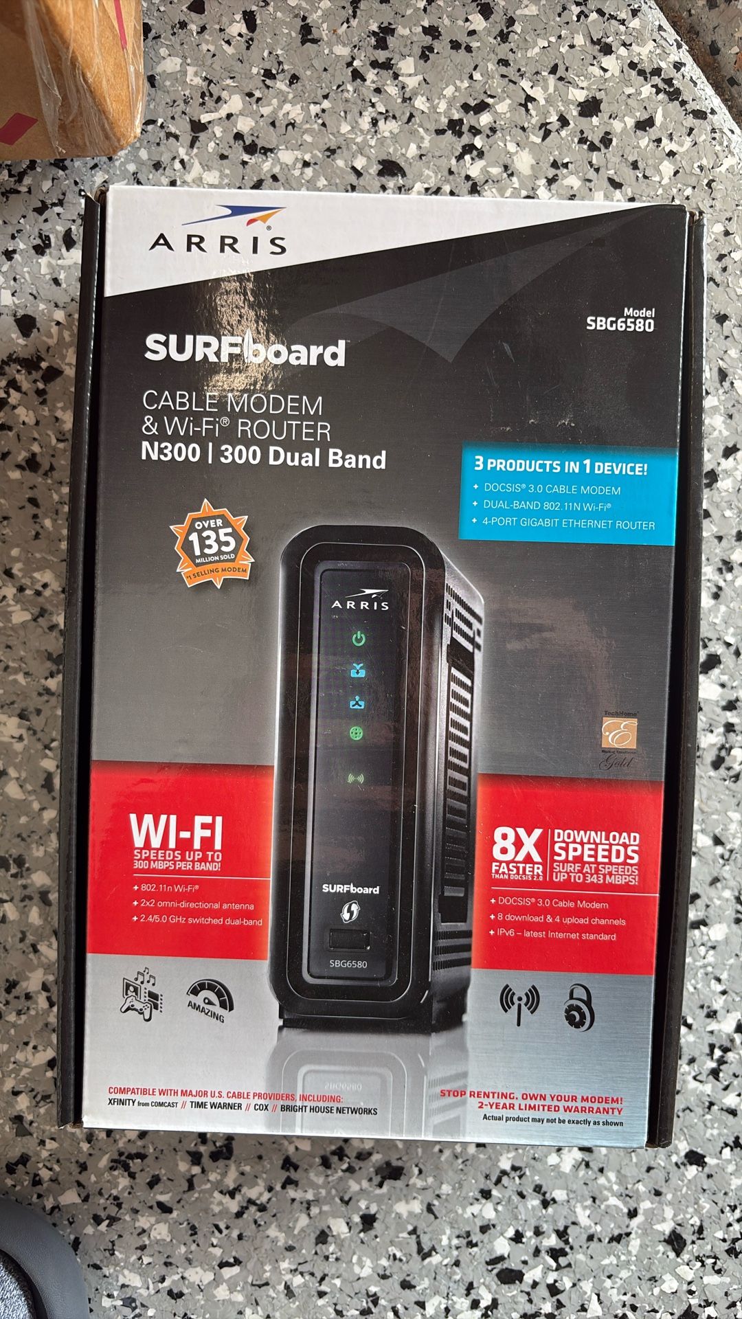 Arris Surfboard Cable Modem & Wi-Fi Router N300-300 Dual Band (SBG6580)