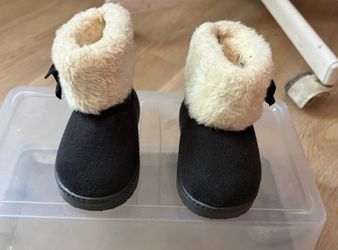 Kids Black Suede Winter Boots with Sherpa Cuff