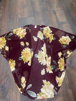 Women’s burgundy flowered open front cardigan size small by color swatch #16