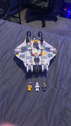 The Ghost 2014 missing 1 figure