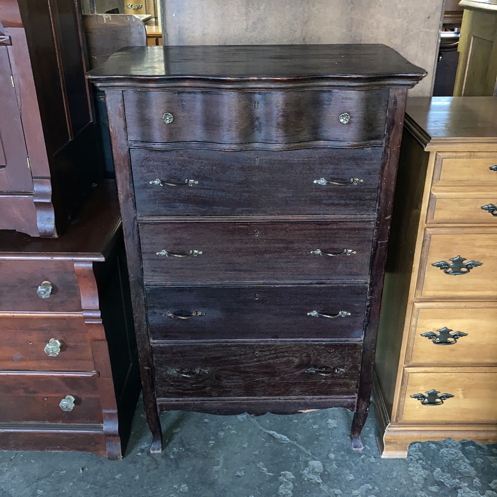 Antique princess dresser