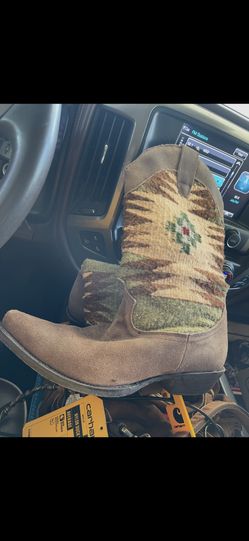 Abeline Blanket Boots 