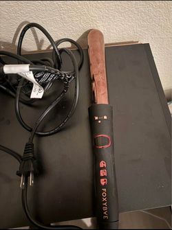 Foxy bae curling wand with attachments