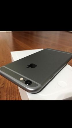 Very very clean iPhone 6s Plus 64 gig unlocked international unlock