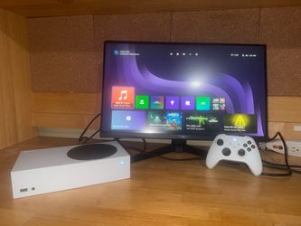 Xbox Series S 512GB + Controller & Cables