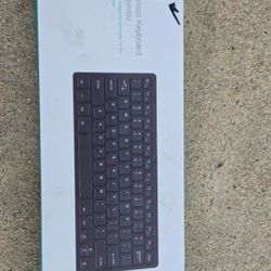 New Ultra Thin Wireless Keyboard With Mouse