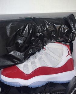 Jordan 11 “cherry” 
