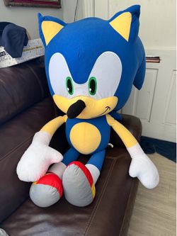 Sonic big plushy