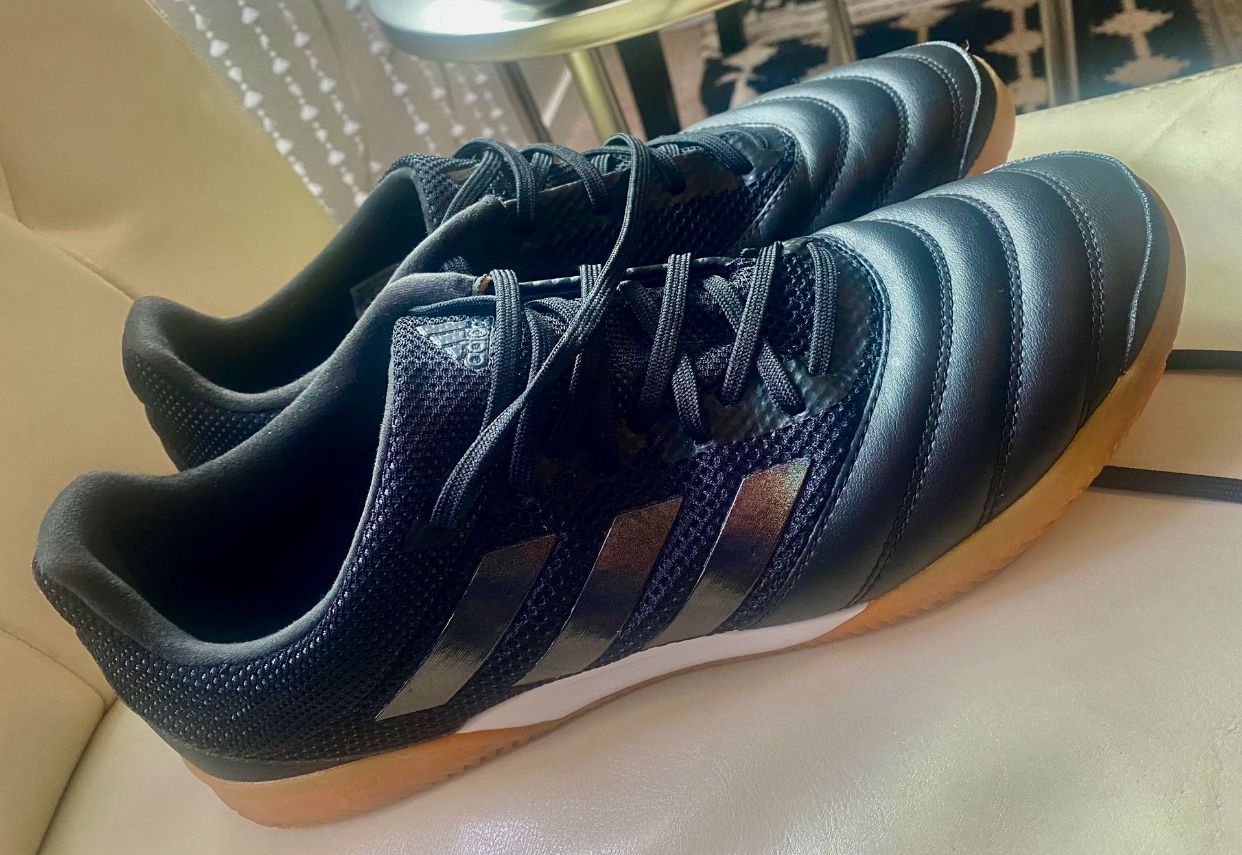 Adidas Men's Shoes / Size 9.5 / used like New